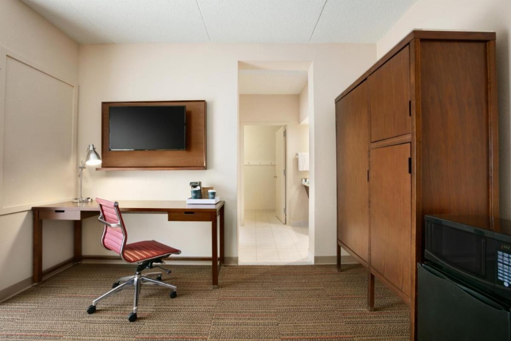 Four Points by Sheraton Raleigh North